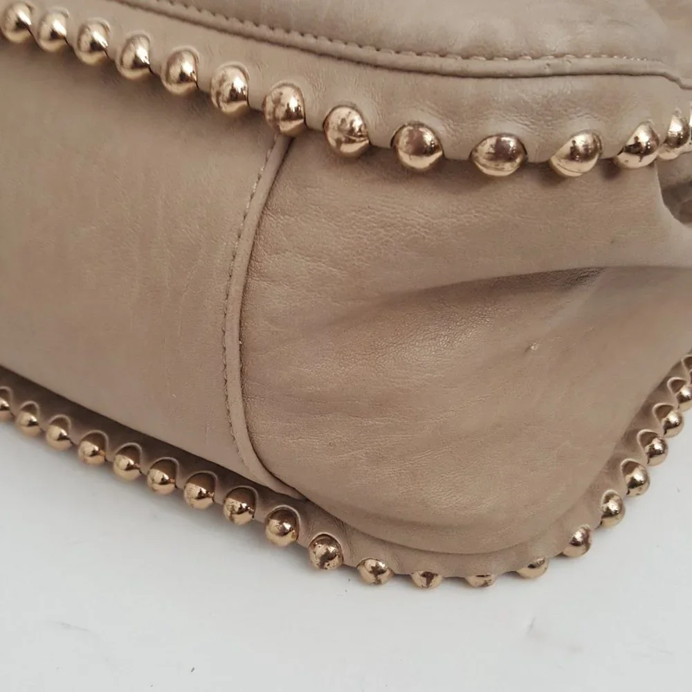 Jessica Simpson Light Blush Large Handbag Hobo Purse with Gold Studs and Strap - Picture 8 of 16